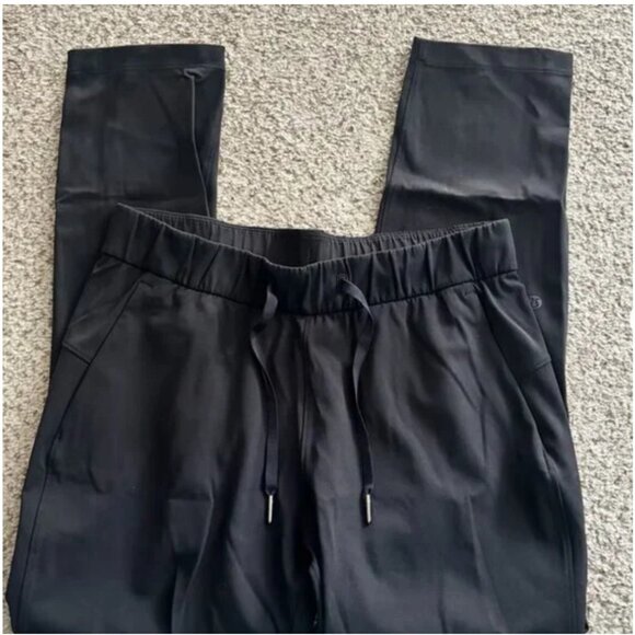 Lululemon On The Fly Pant *28" | Size 6 - Picture 1 of 3